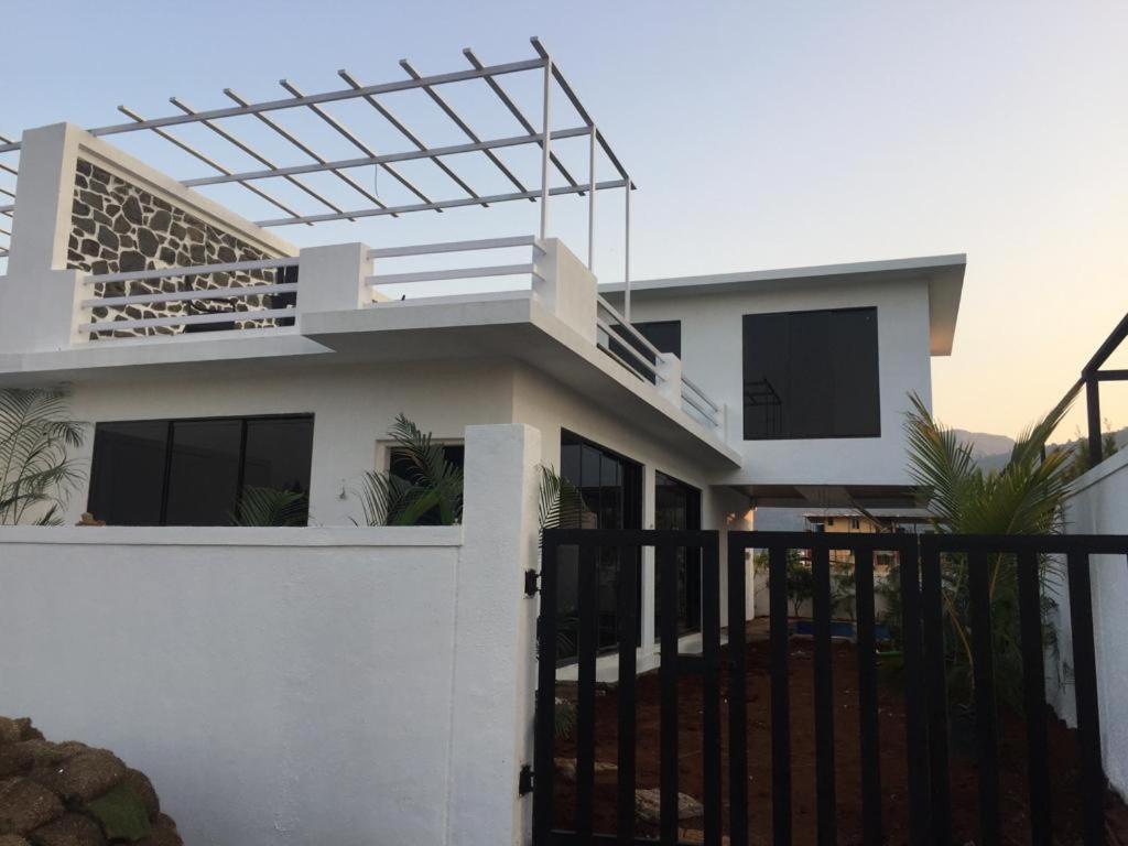Platinum Villa 3Bhk Lonavala Ngoại thất bức ảnh
